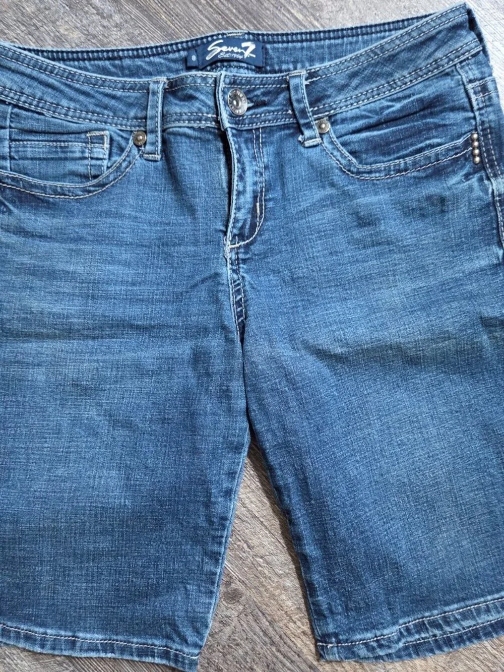 Denim Jean Shorts Medium Wash Mid-Waist Sz 8 by Seven7